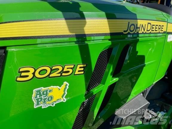 John Deere 3025E Tractoare compacte