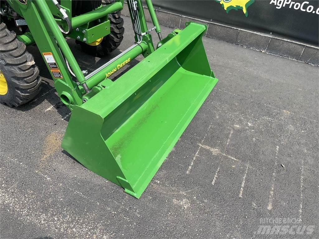 John Deere 3025E Tractoare compacte