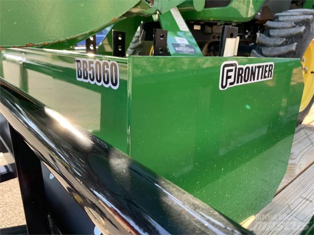 John Deere 3032E Tractoare compacte