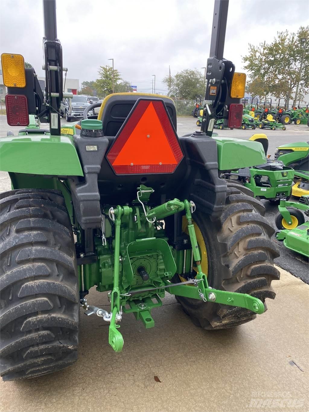 John Deere 3035D Utilaje agricole - Altele