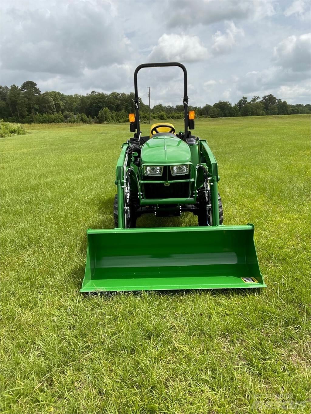 John Deere 3038E Tractoare compacte
