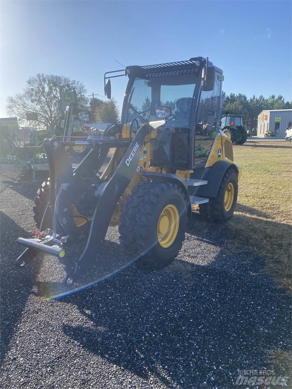 John Deere 304 G Mini incarcatoare