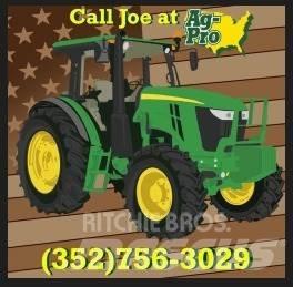 John Deere 3043D Tractoare