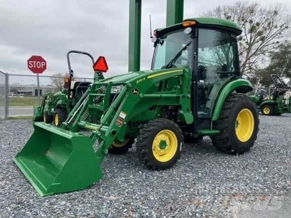 John Deere 3046R Tractoare
