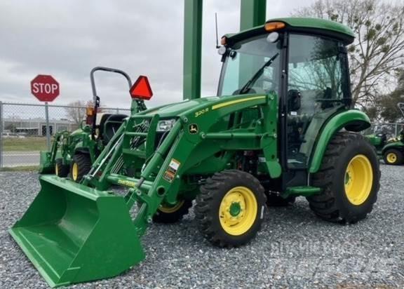 John Deere 3046R Tractoare