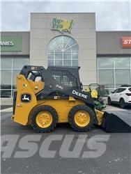 John Deere 318G Mini incarcator
