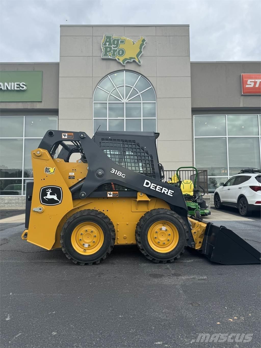 John Deere 318G Mini incarcator