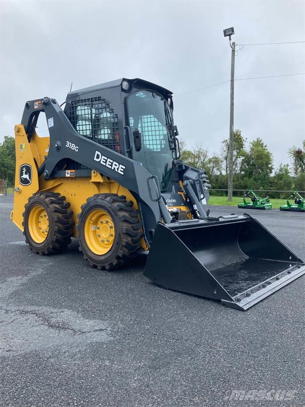 John Deere 318G Mini incarcator