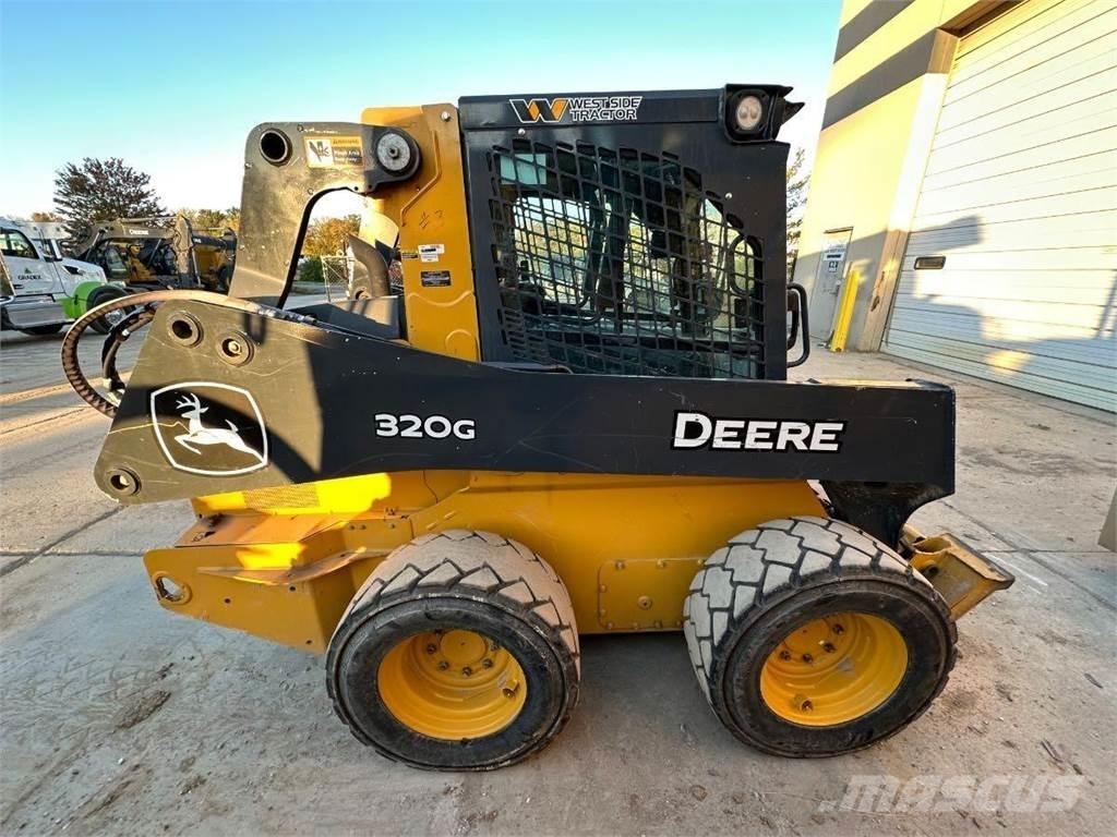 John Deere 320G Mini incarcator