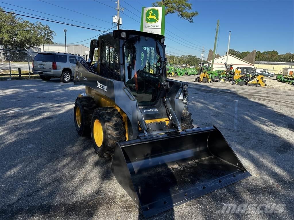 John Deere 324G Mini incarcator