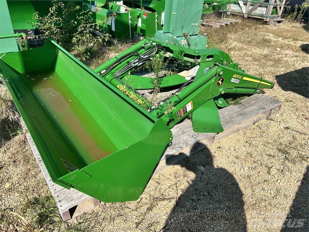 John Deere 400E Tractoare