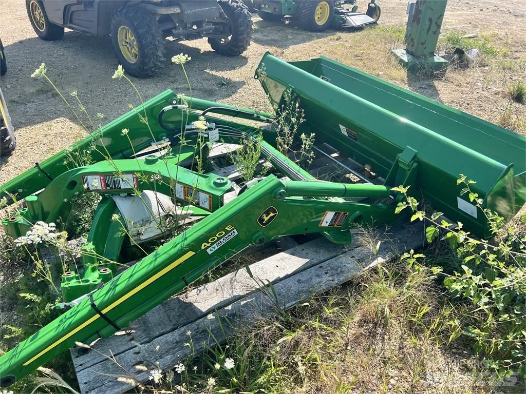 John Deere 400E Tractoare