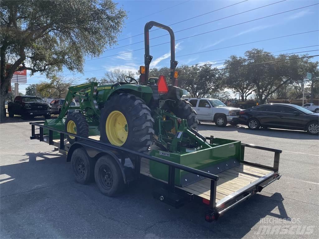 John Deere 4044M Tractoare