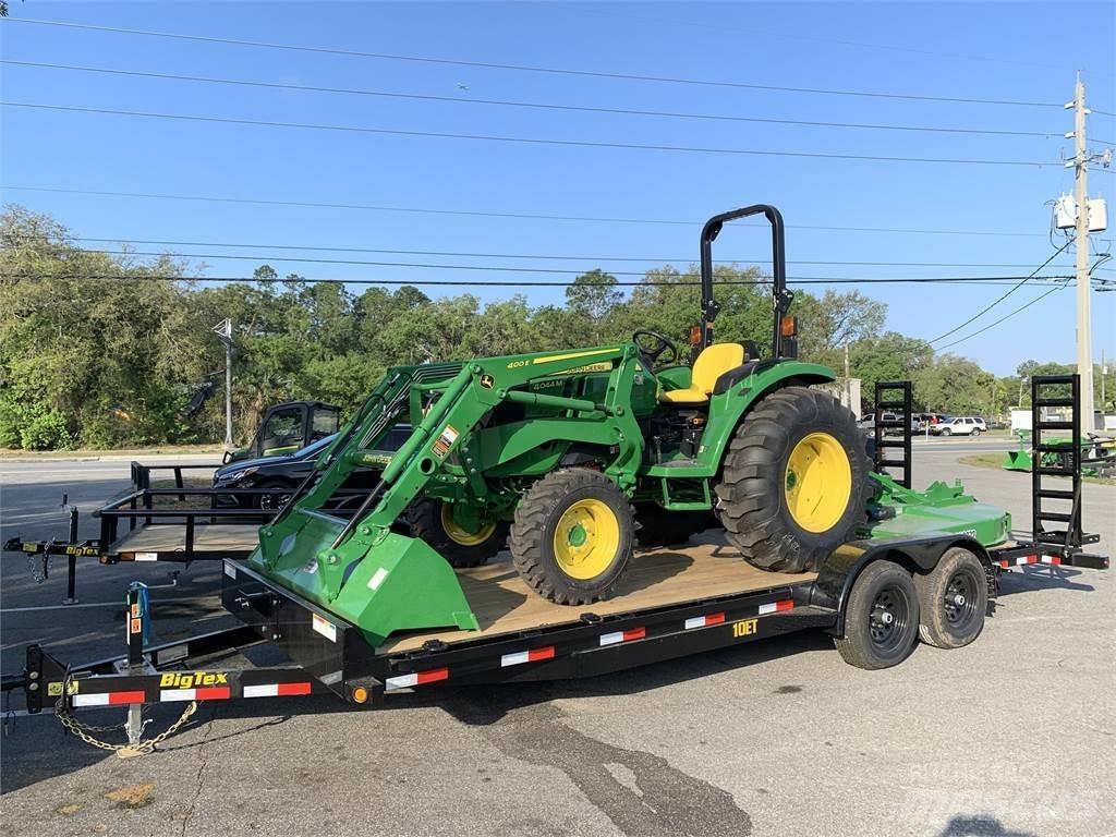 John Deere 4044M Tractoare