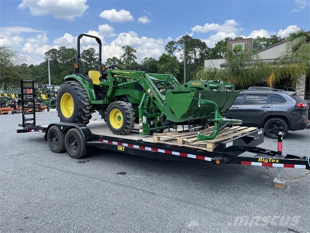 John Deere 4044M Tractoare