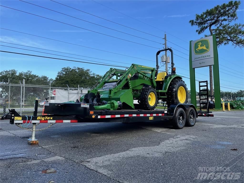 John Deere 4044M Tractoare
