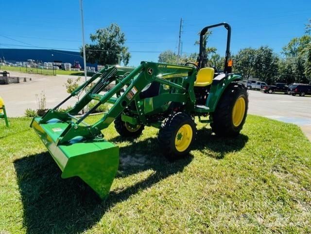 John Deere 4044M Tractoare