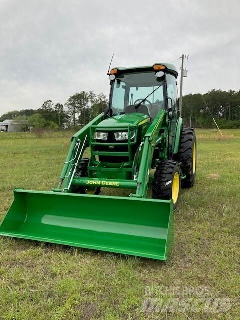 John Deere 4044R Tractoare