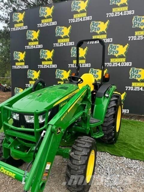 John Deere 4044R Tractoare