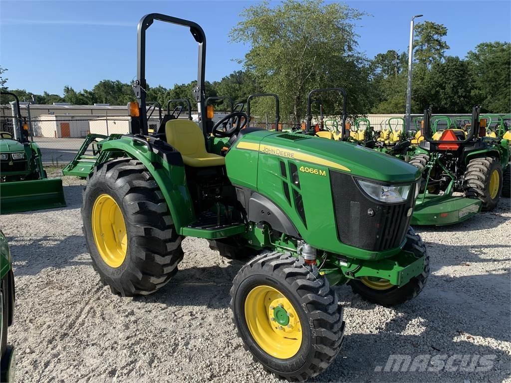 John Deere 4066M Tractoare