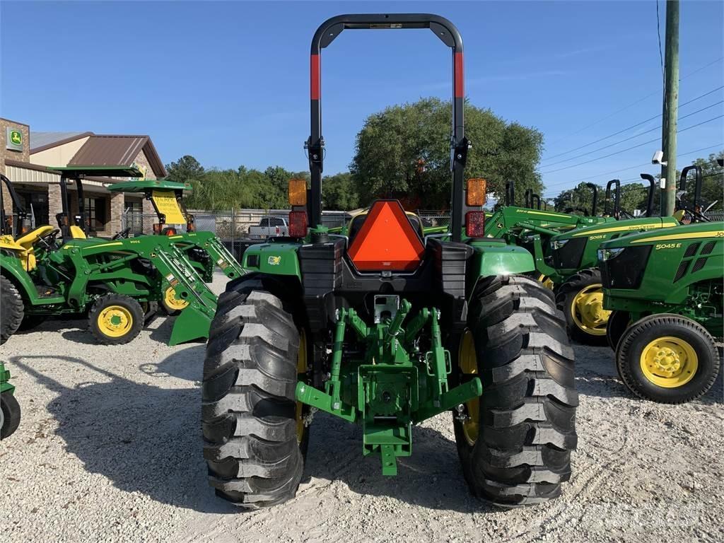 John Deere 4066M Tractoare