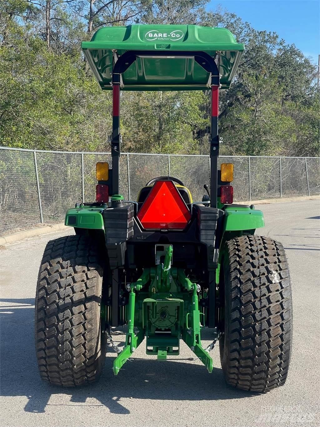 John Deere 4066M Tractoare