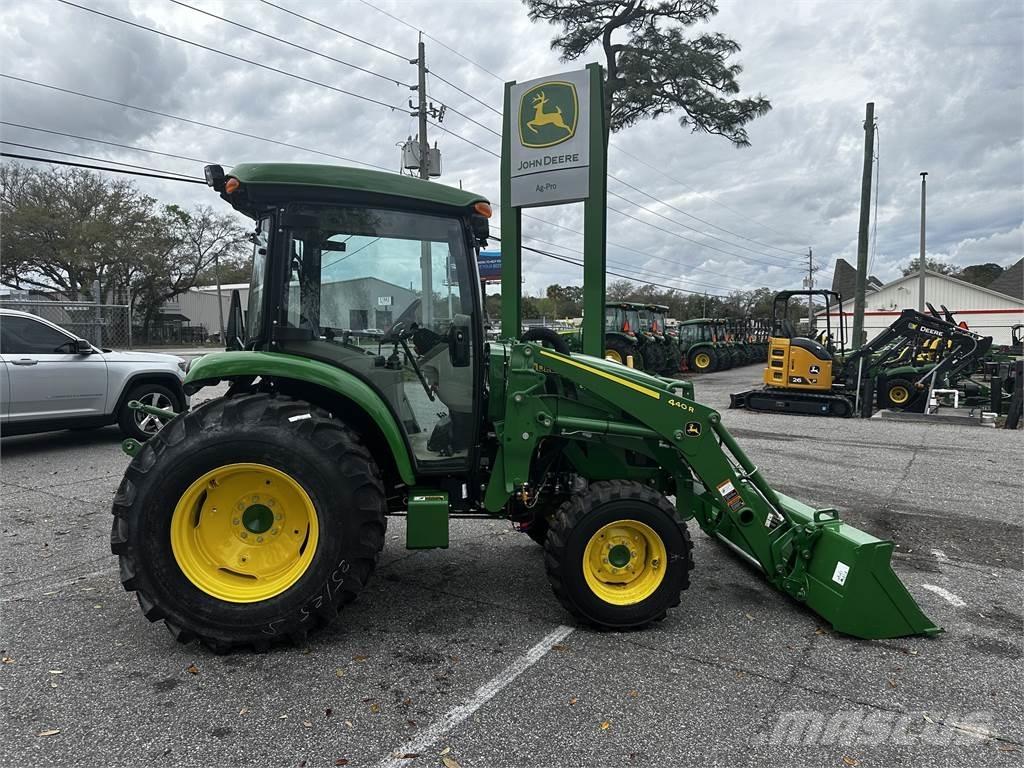 John Deere 4066R Tractoare