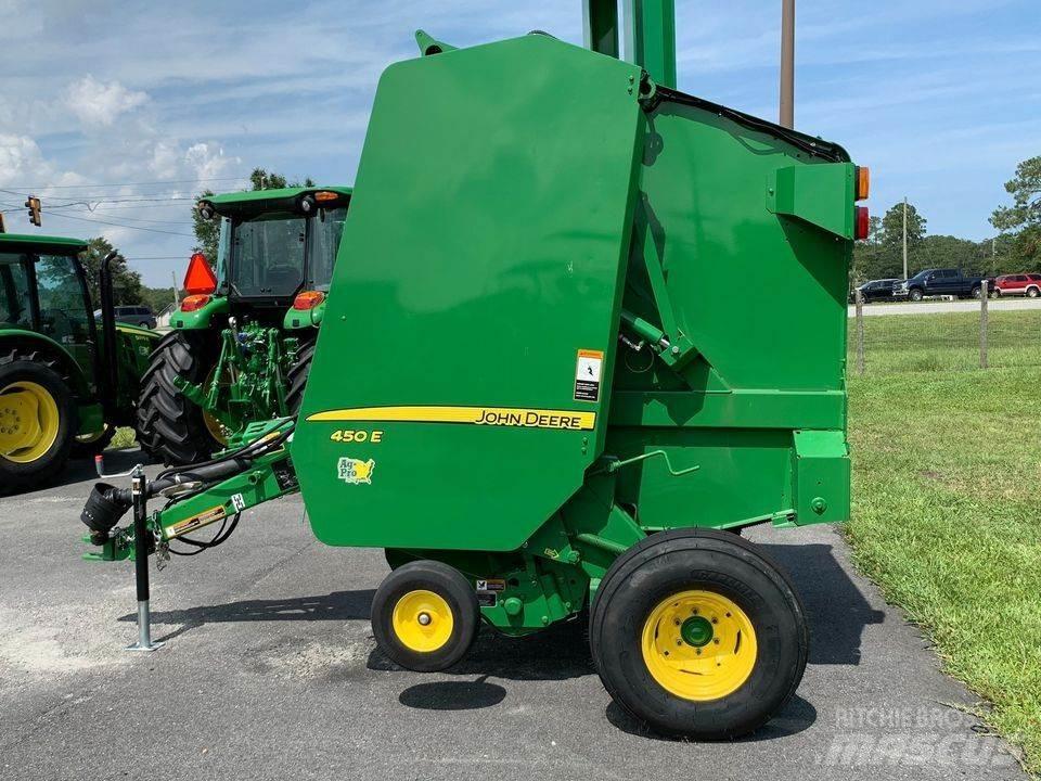 John Deere 450E Masina de balotat cilindric