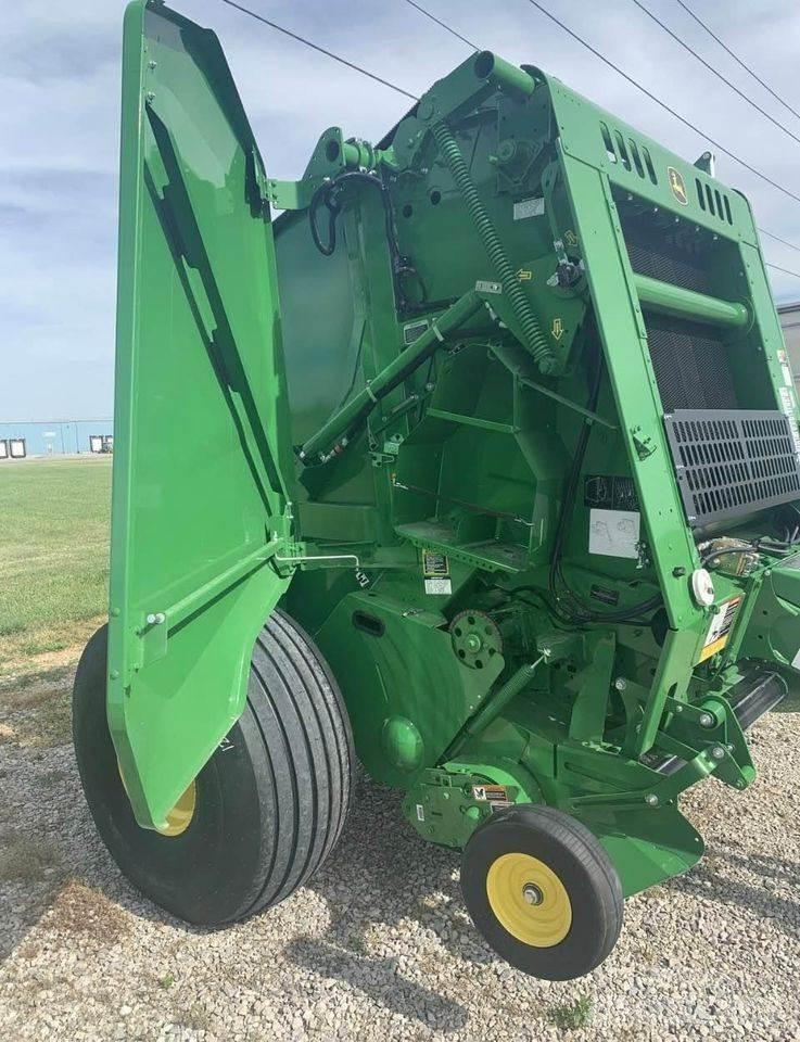 John Deere 450M Masina de balotat cilindric