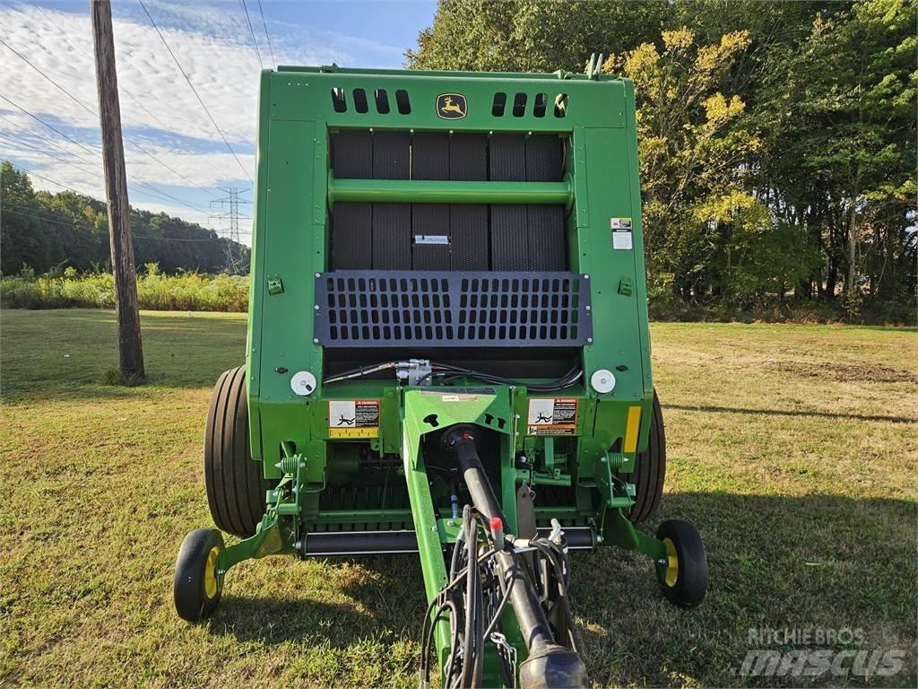 John Deere 451M Masina de balotat cilindric