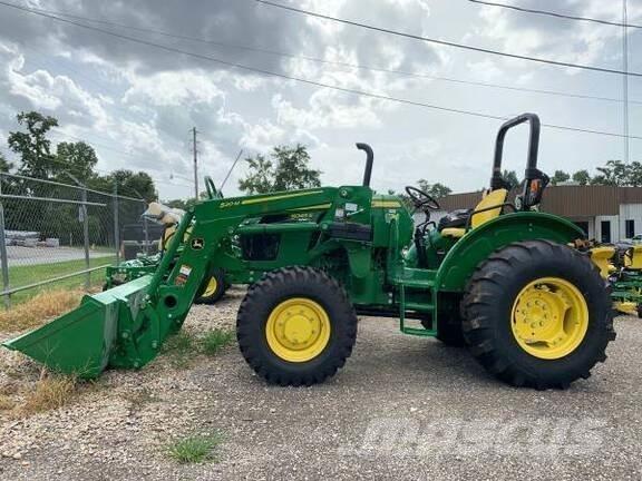 John Deere 5045E Tractoare