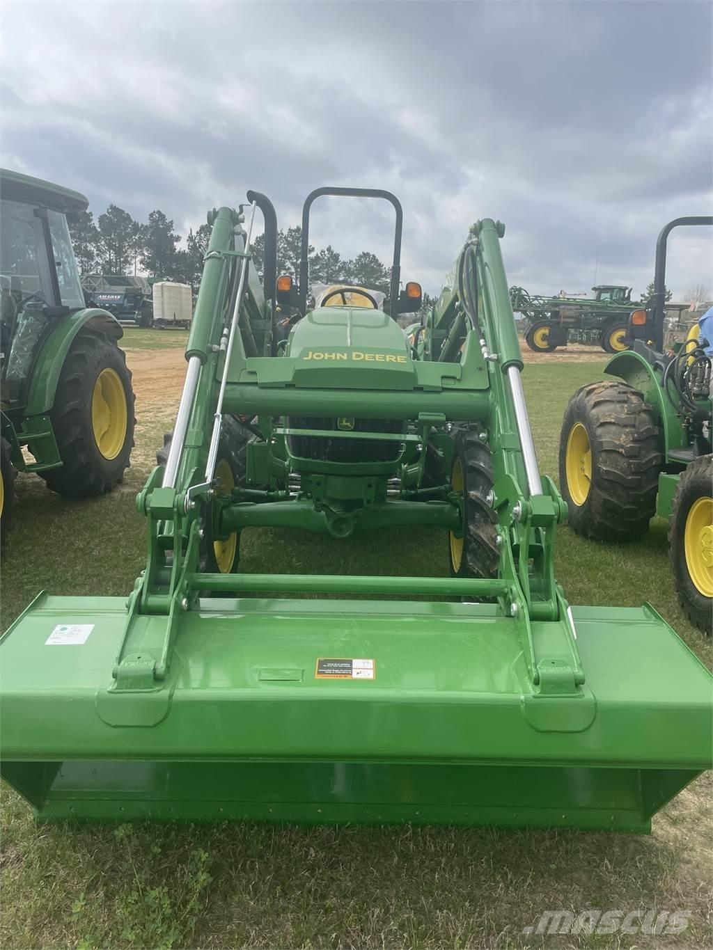 John Deere 5060E Tractoare