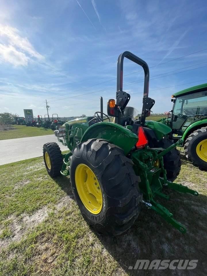 John Deere 5060E Tractoare
