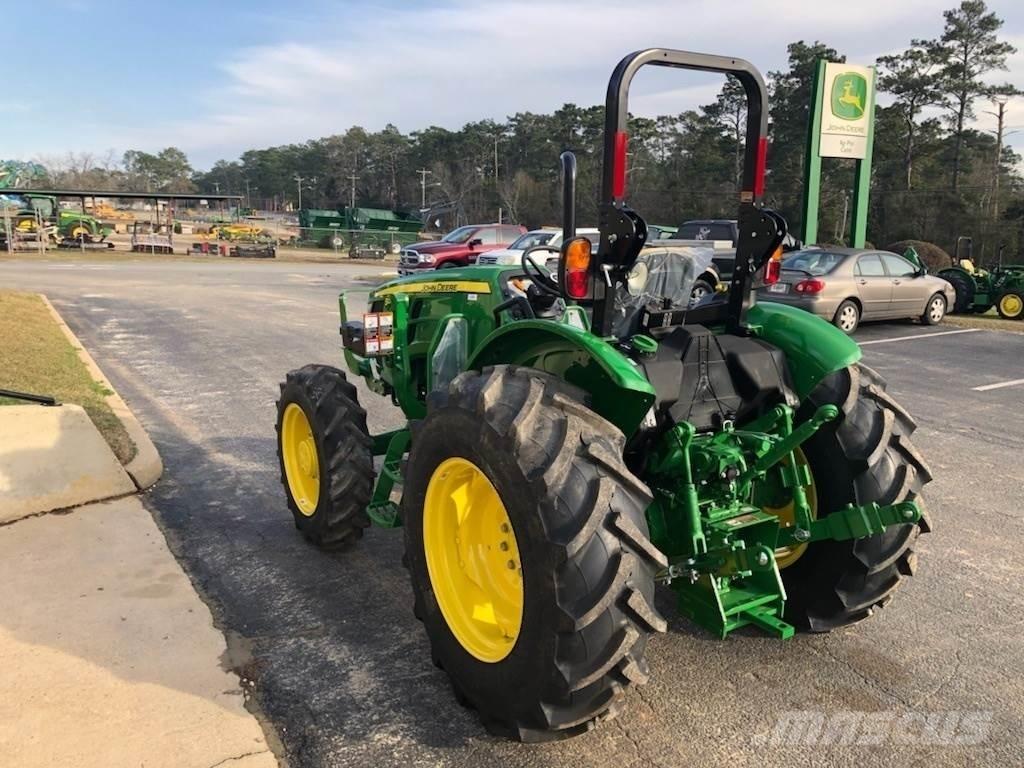 John Deere 5067E Tractoare