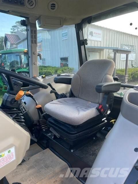 John Deere 5067E Tractoare