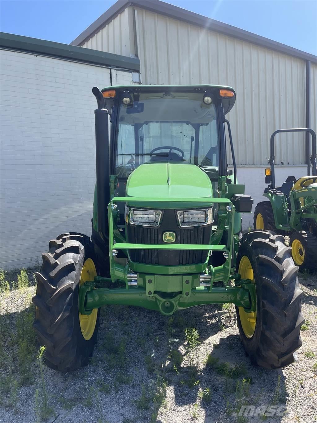 John Deere 5067E Tractoare