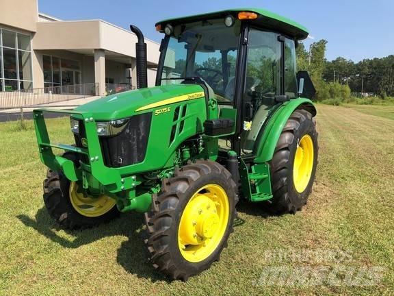 John Deere 5075E Tractoare