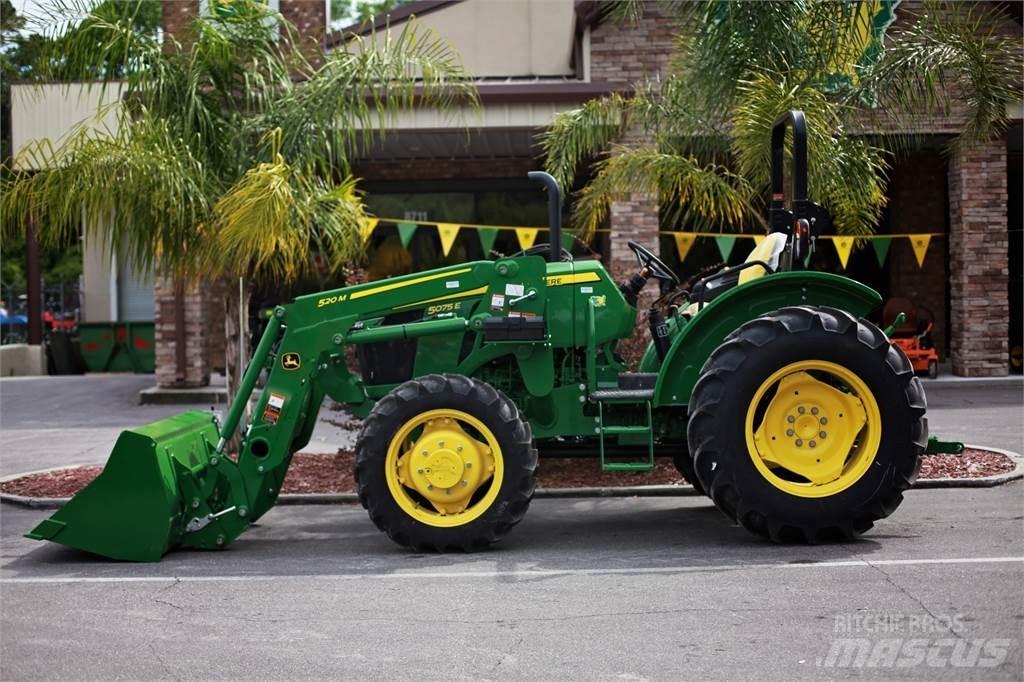 John Deere 5075E Tractoare