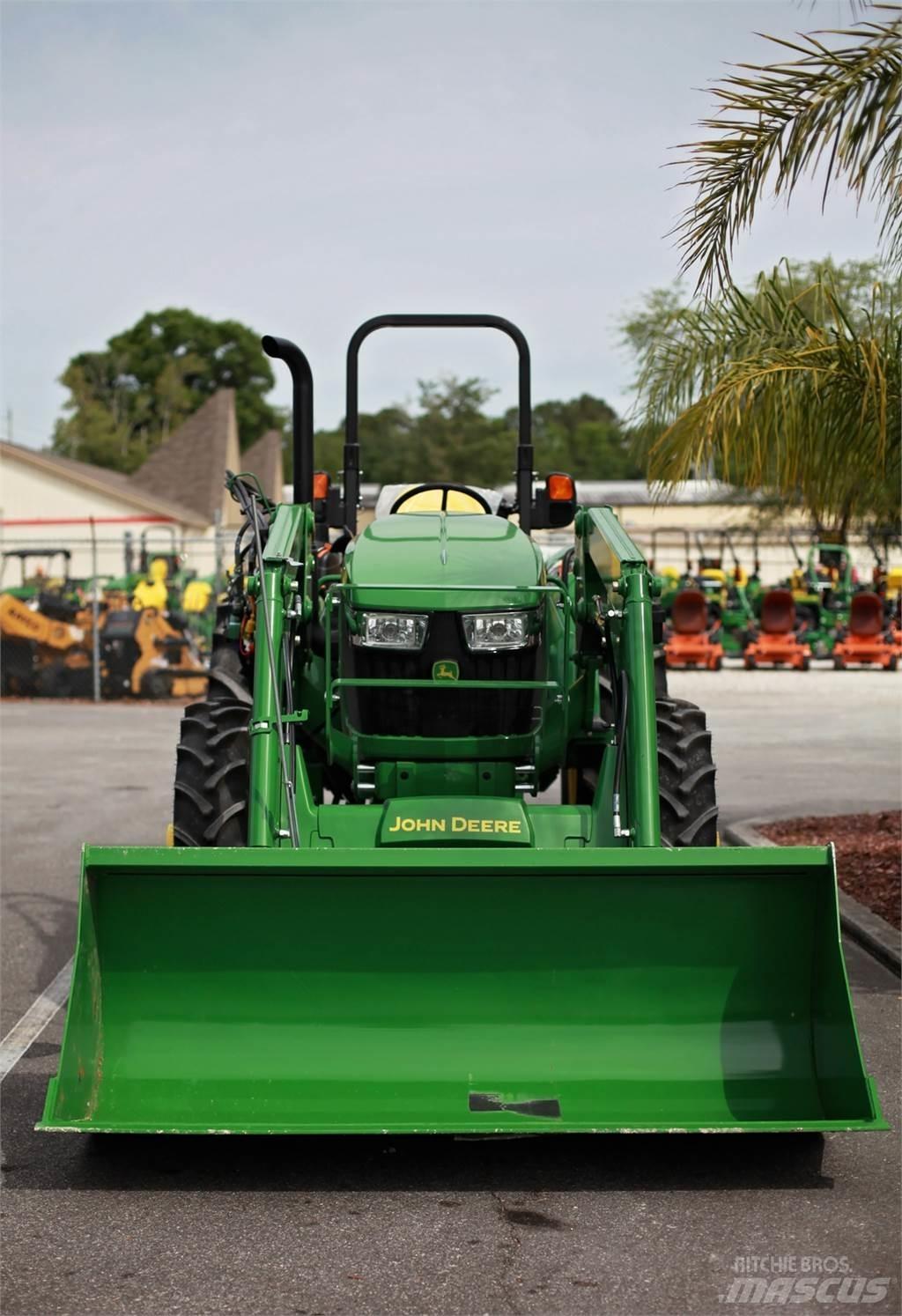 John Deere 5075E Tractoare