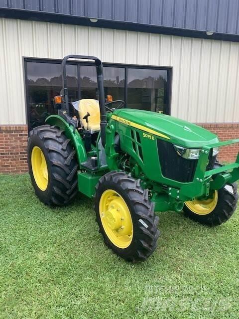 John Deere 5075E Tractoare