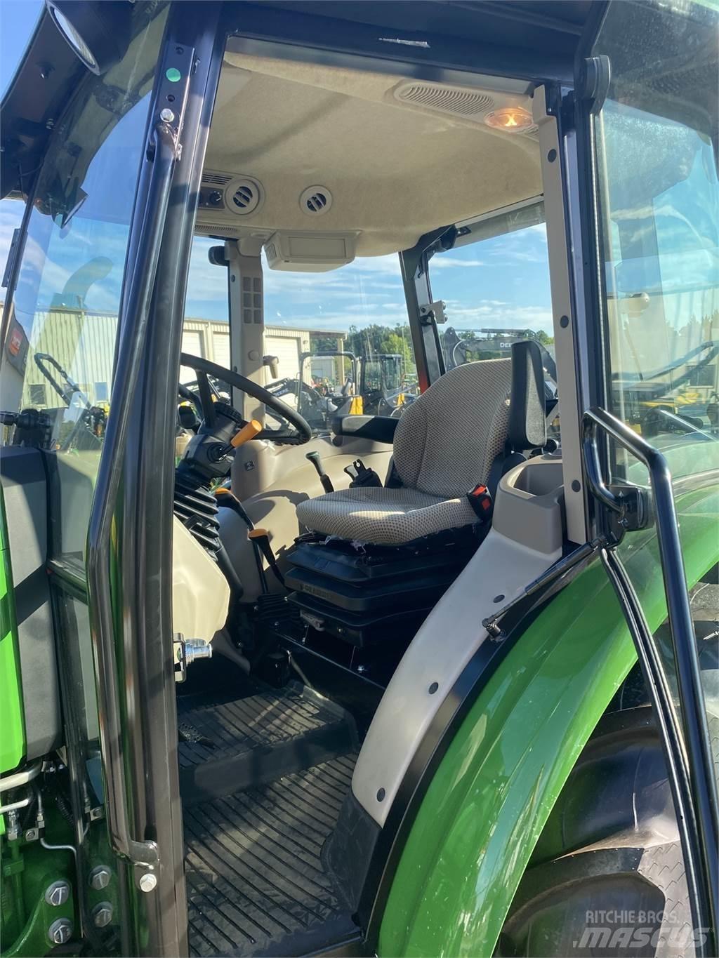 John Deere 5075E Tractoare