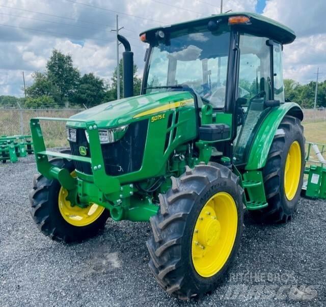 John Deere 5075E Tractoare
