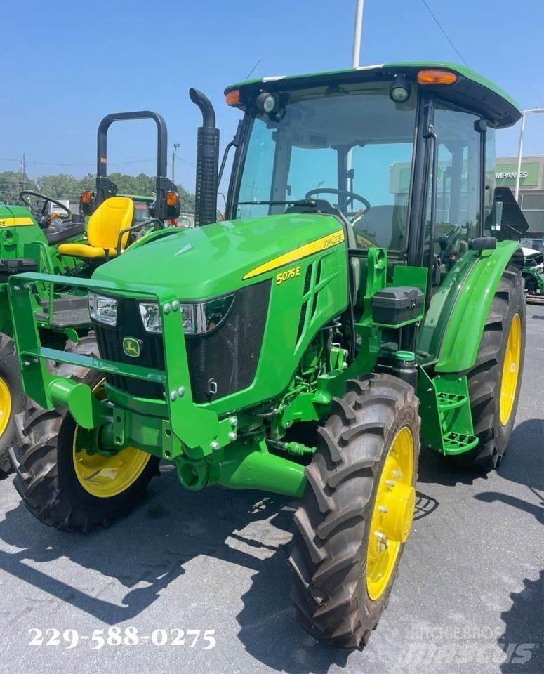 John Deere 5075E Tractoare