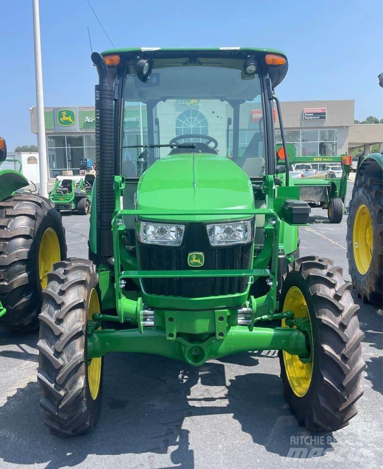 John Deere 5075E Tractoare