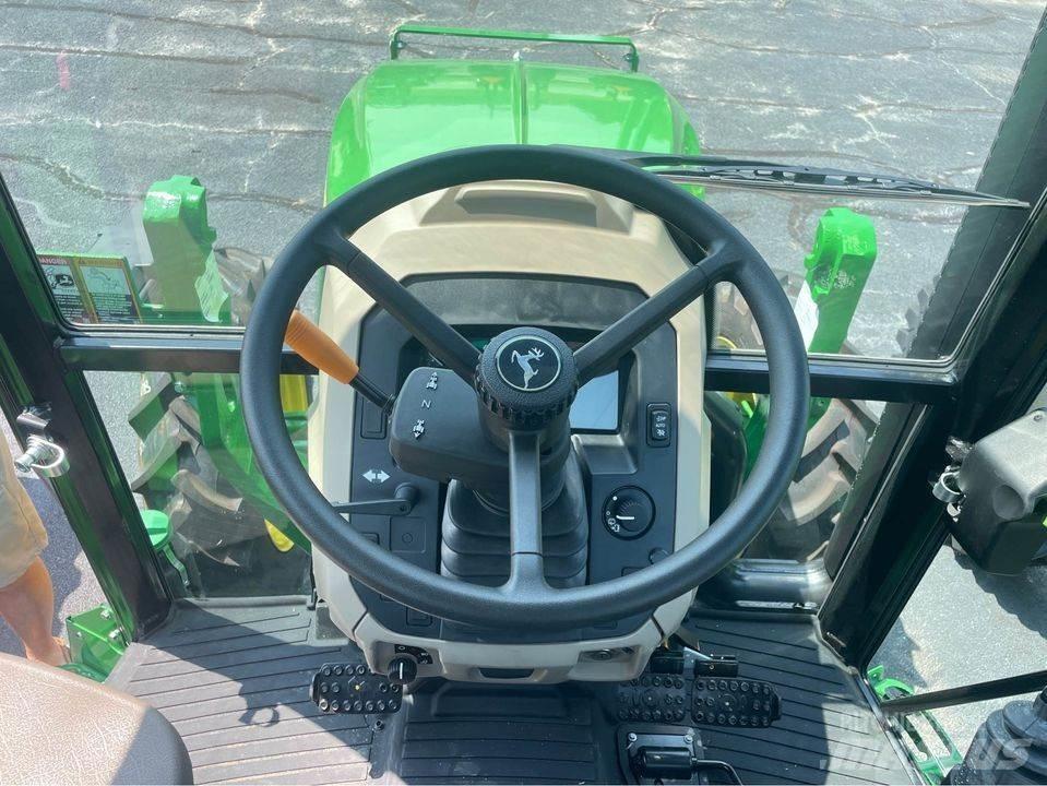 John Deere 5075E Tractoare
