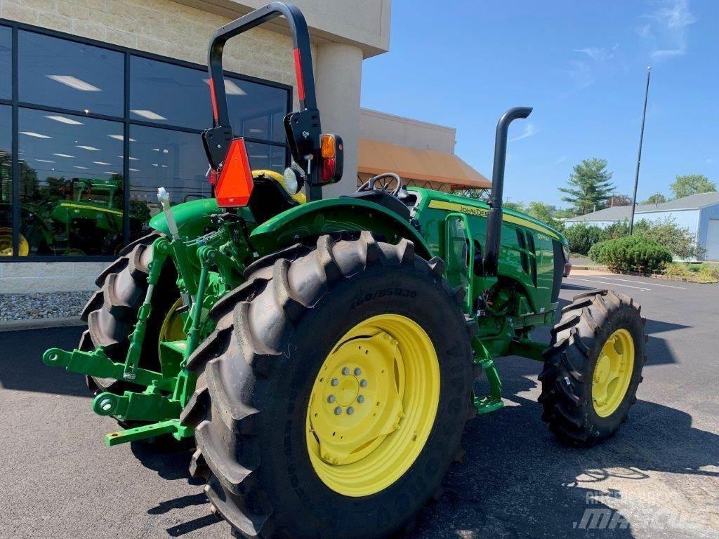John Deere 5075M Tractoare