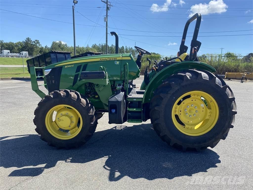 John Deere 5090E Tractoare