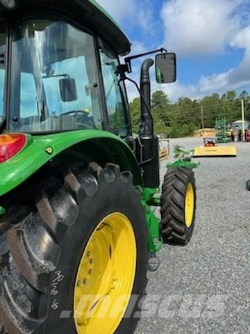 John Deere 5090M Tractoare