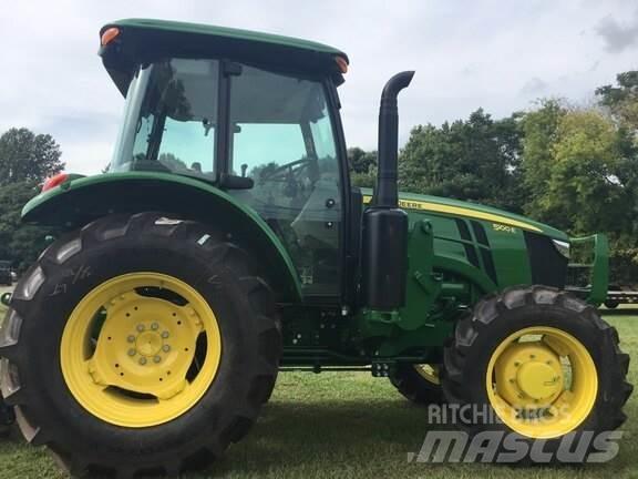 John Deere 5100E Tractoare