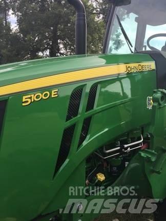 John Deere 5100E Tractoare